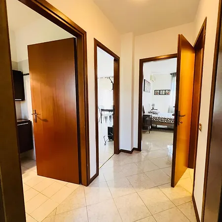 Very Big With 2 Balcony In Navigli District アパート