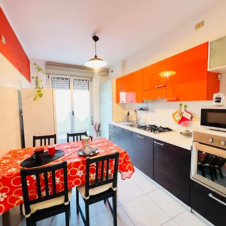 Very Big With 2 Balcony In Navigli District * ミラノ