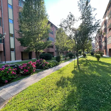 Very Big With 2 Balcony In Navigli District アパート